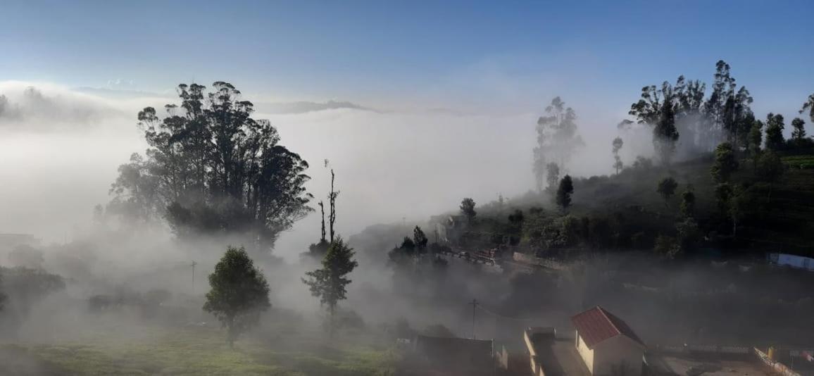 Orchard Valley View Ooty Buitenkant foto