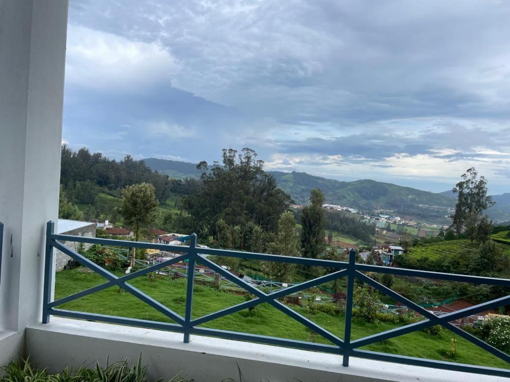 Orchard Valley View Ooty Buitenkant foto