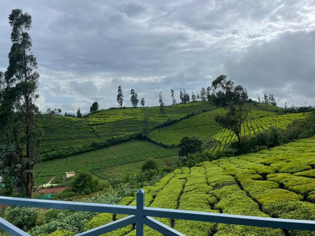 Orchard Valley View Ooty Buitenkant foto