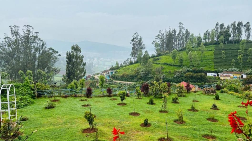 Orchard Valley View Ooty Buitenkant foto