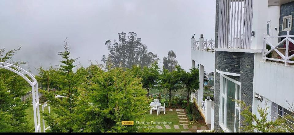 Orchard Valley View Ooty Buitenkant foto